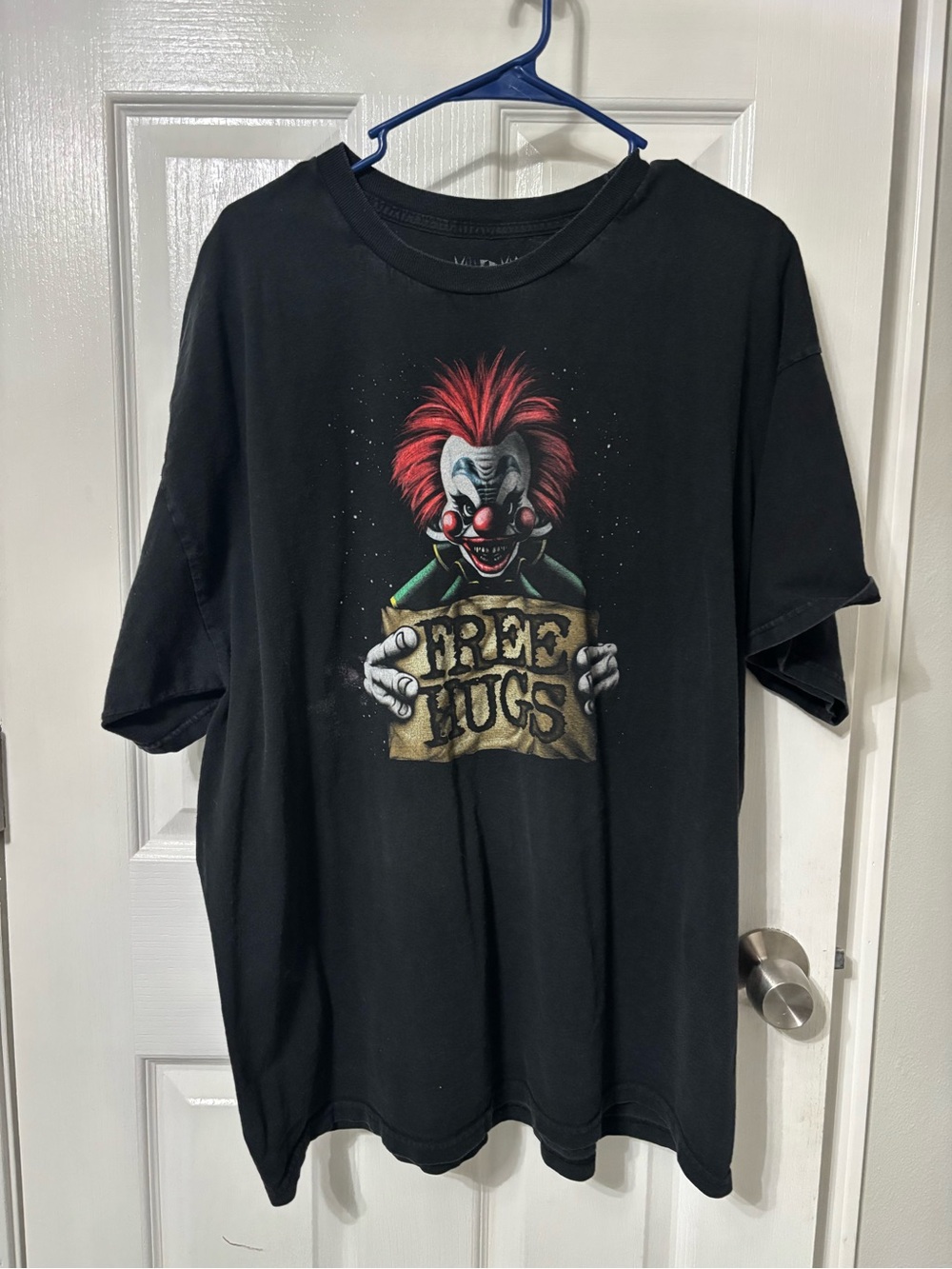 Killer  klowns from outta space tee( free hugs)